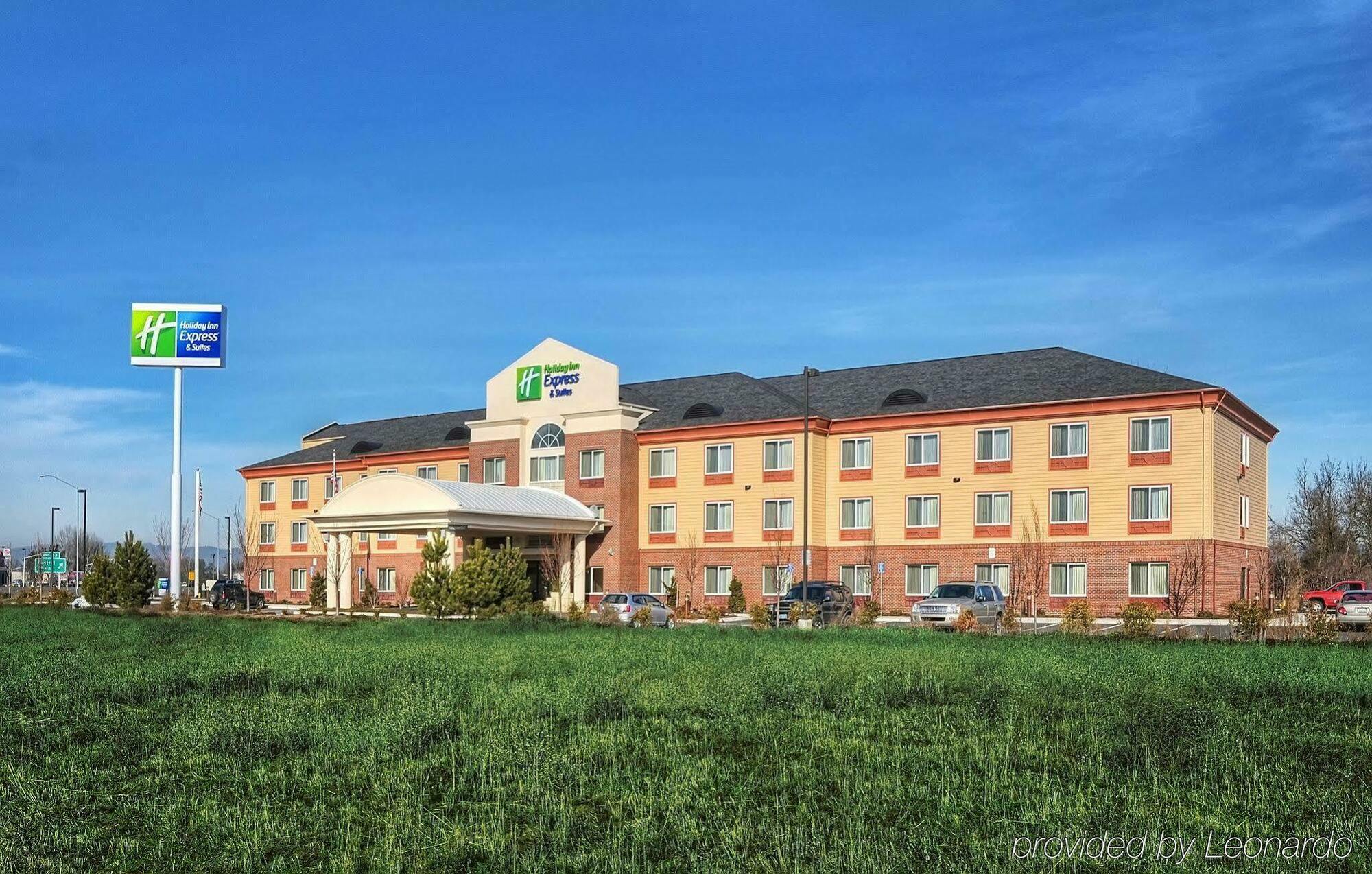 Holiday Express & Medford-central Point By Ihg Hotel 2*